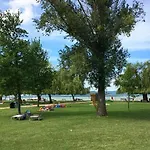 Nyarfa Vendeghaz Apartmán Balatonmáriafürdő