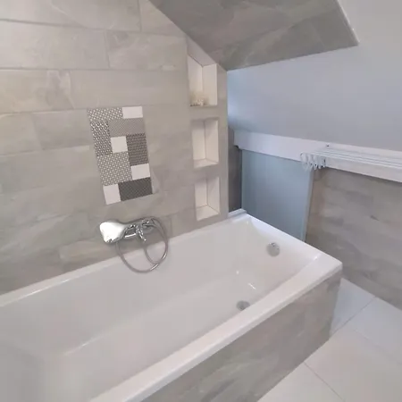 Nyárfa Balatonmáriafürdő