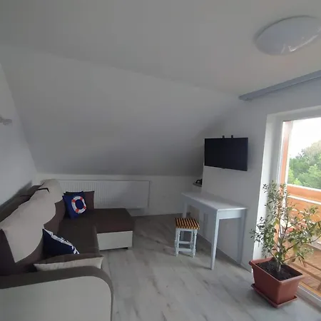 Nyárfa Balatonmáriafürdő