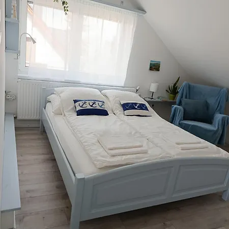 Nyarfa Vendeghaz Apartment Balatonmariafurdo