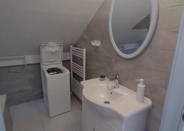 Nyarfa Vendeghaz Balatonmáriafürdő